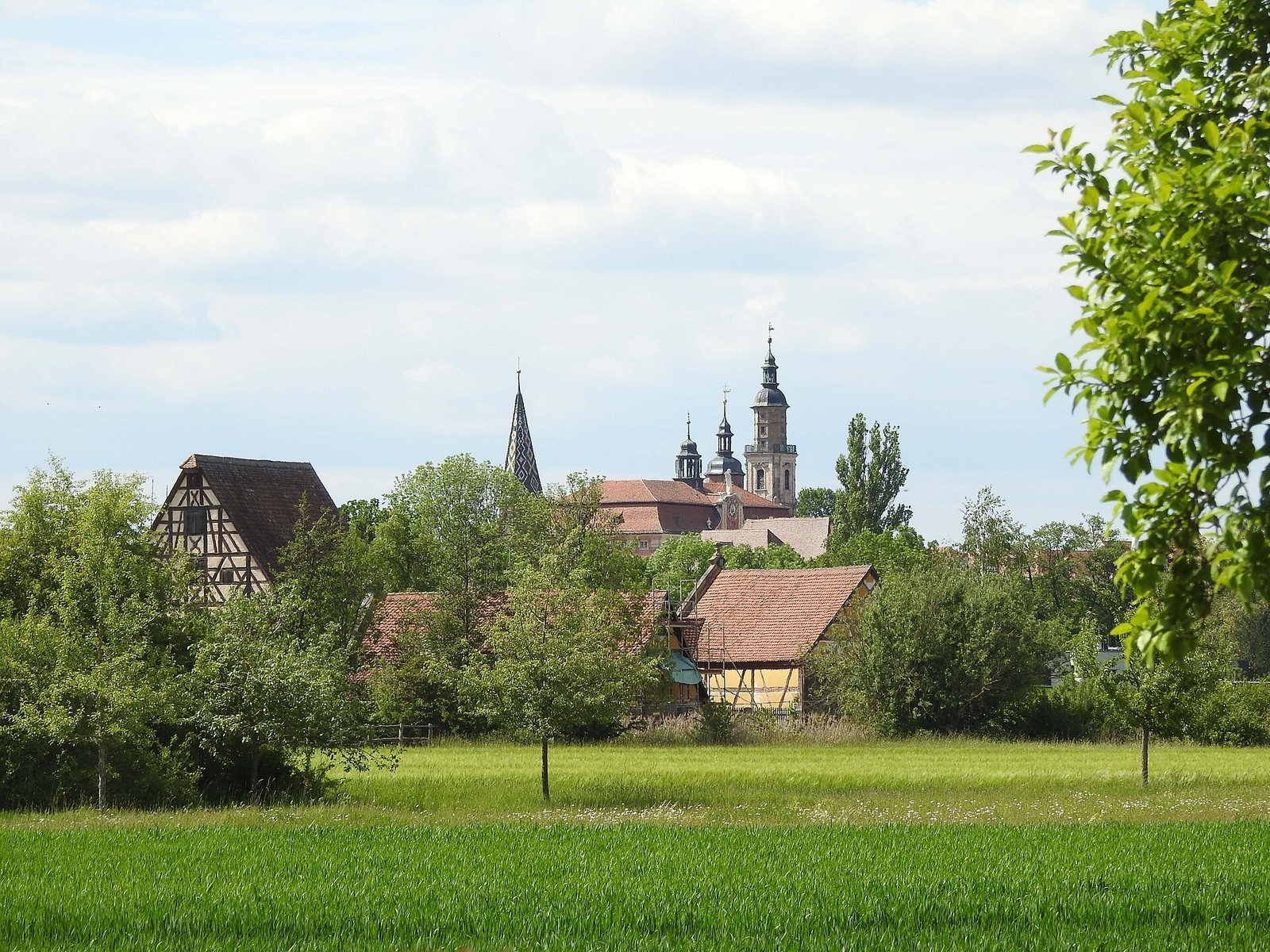 Blick vom Fränkischen Freilandmuseum auf Bad Windsheim