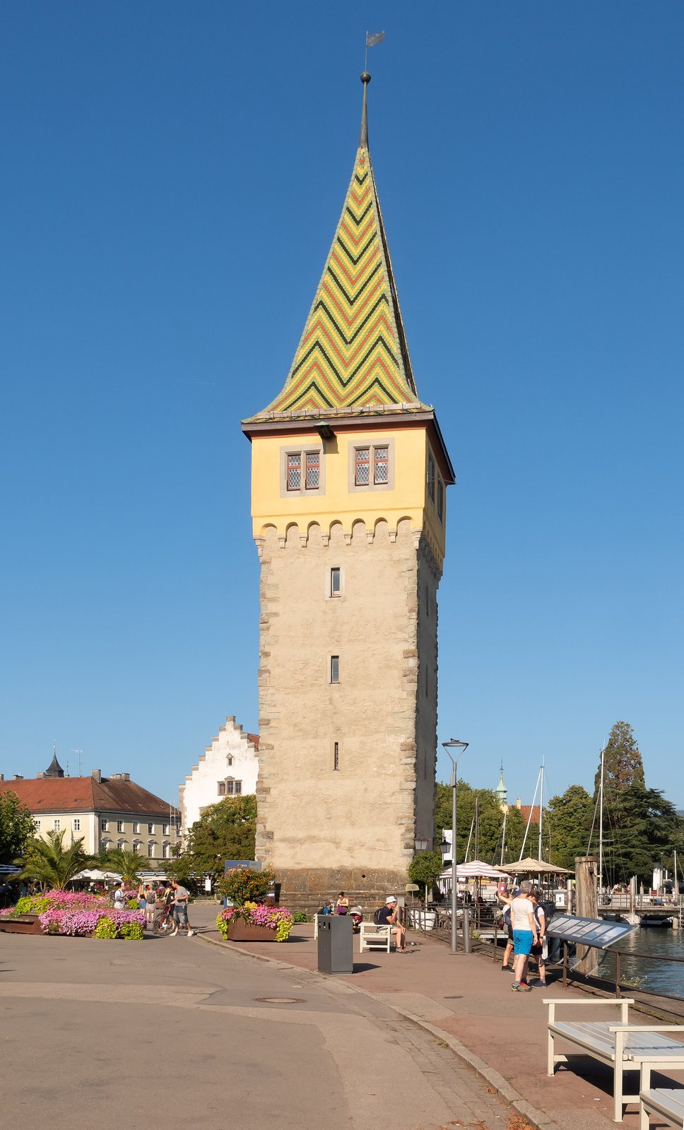 Der Mangturm an der Lindauer Hafenpromenade