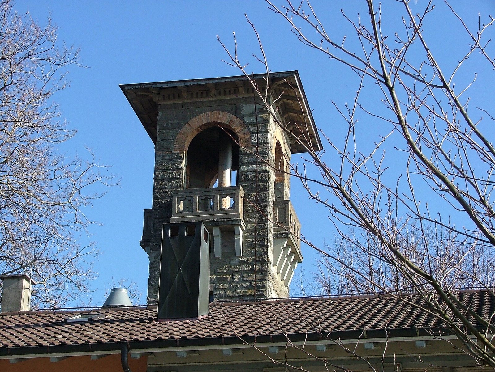 Aussichtsturm des Hoyerbergschlössles mit offener Loggia